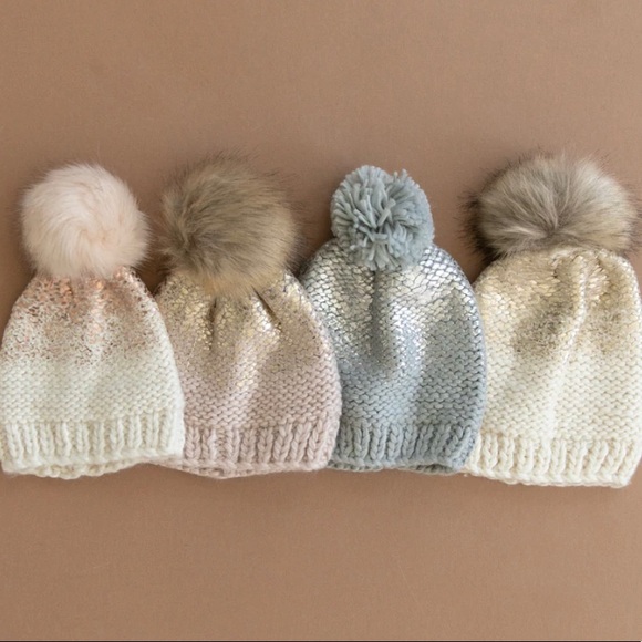 Anthropologie The Blueberry Hill Ivory Gold Metallic Fur Pom Kids Hat - Picture 7 of 10